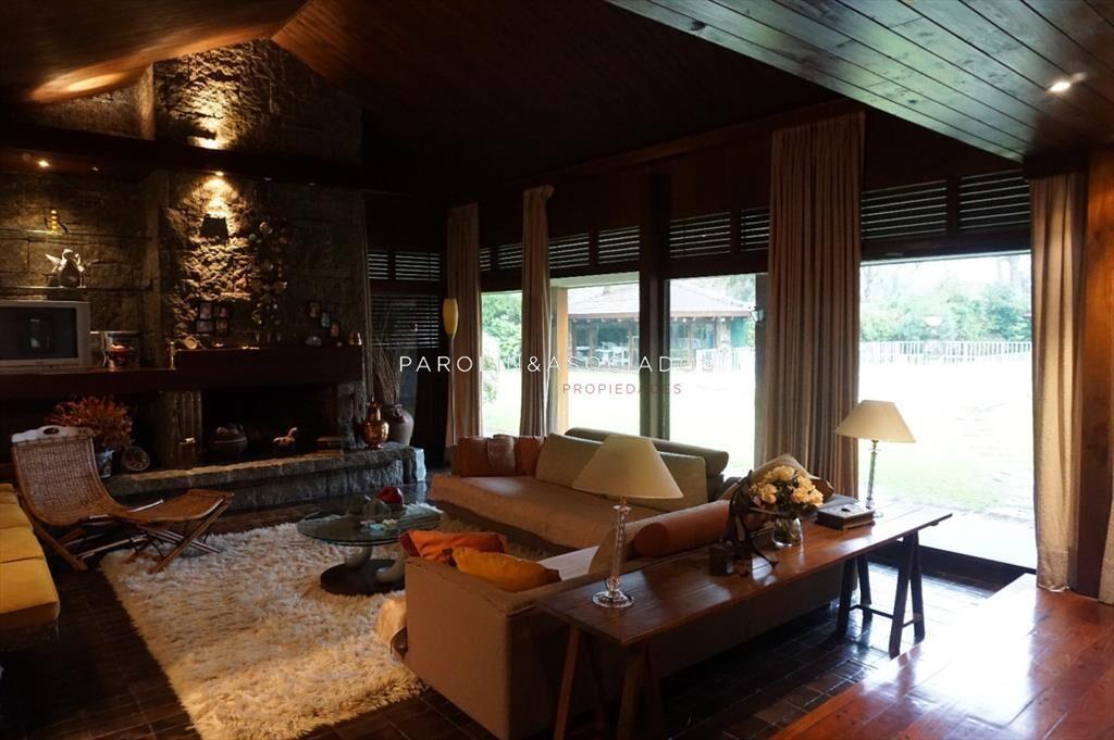 Hermosa Chalet en venta, Mansa.