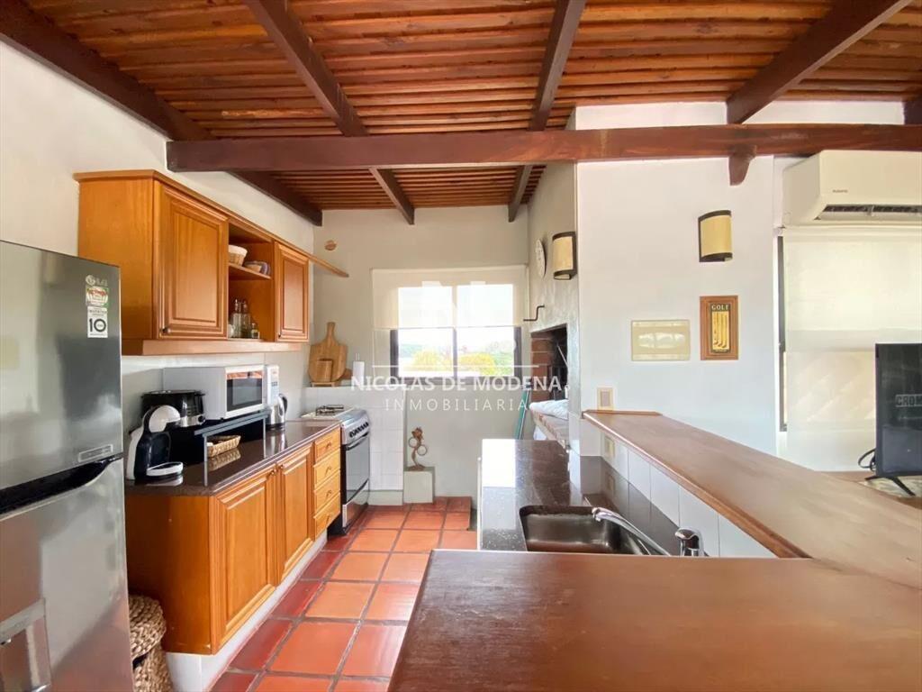 Impecable departamento, comodo e iluminado.