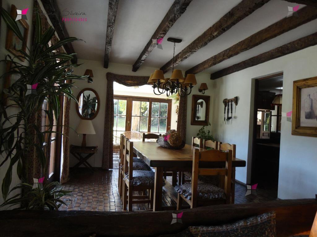 VENTA CASA DE 5 DORMITORIOS EN SAN RAFAEL
