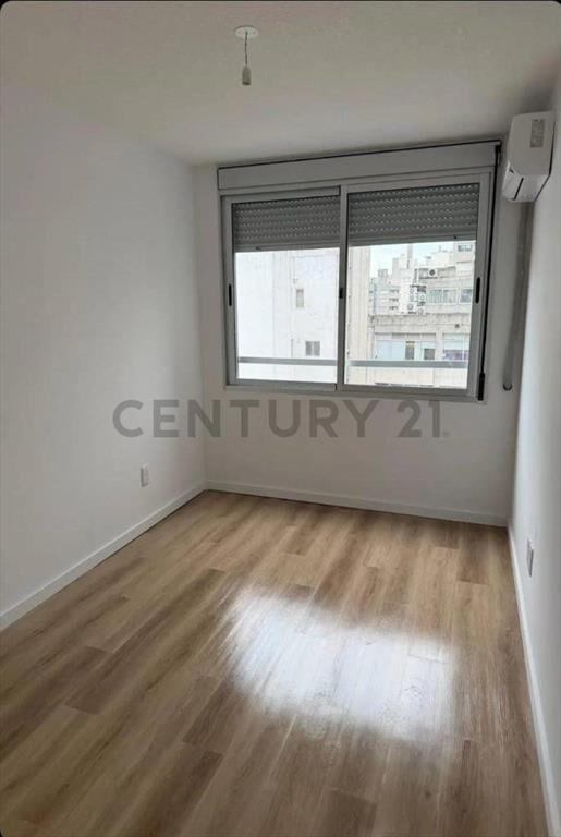 ALQUIER APTO 1 DOR CON GARAGE,CENTRO A ESTRENAR AL FRENTE...