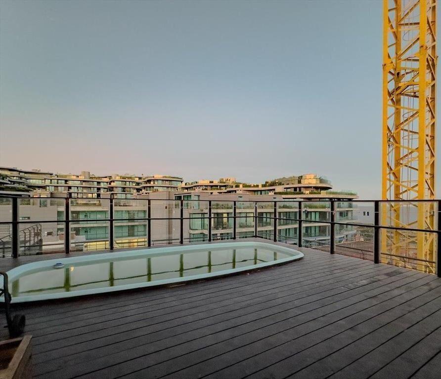 Venta de Apartamento Penthouse 3 Dormitorios y servicio
