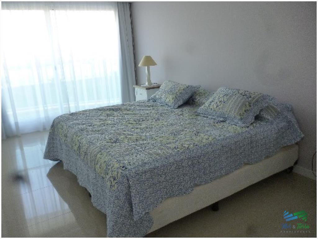 Apartamento de 3 dormitorios, cerca de Enjoy, del
