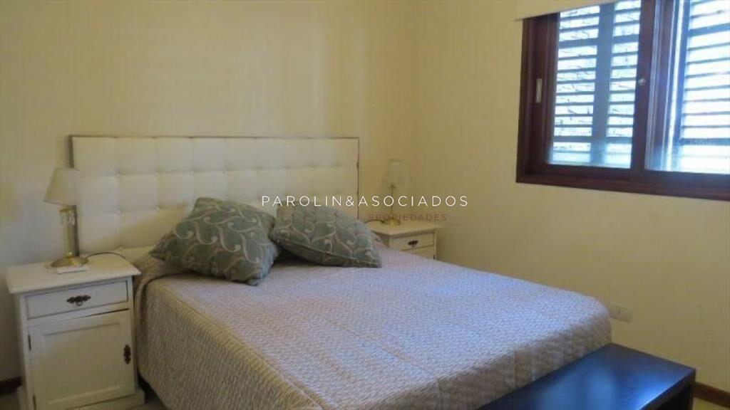 Casa en venta de 4 dormitorios en Solanas Country