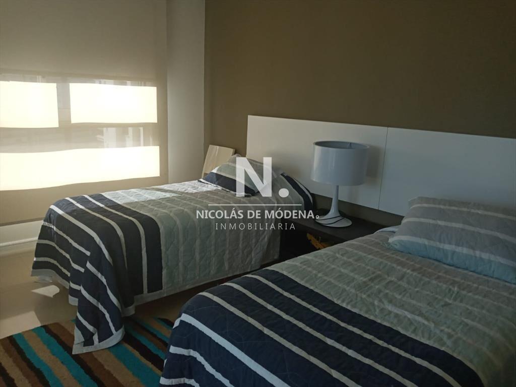 Hermoso Departamento en venta, en playa Brava.