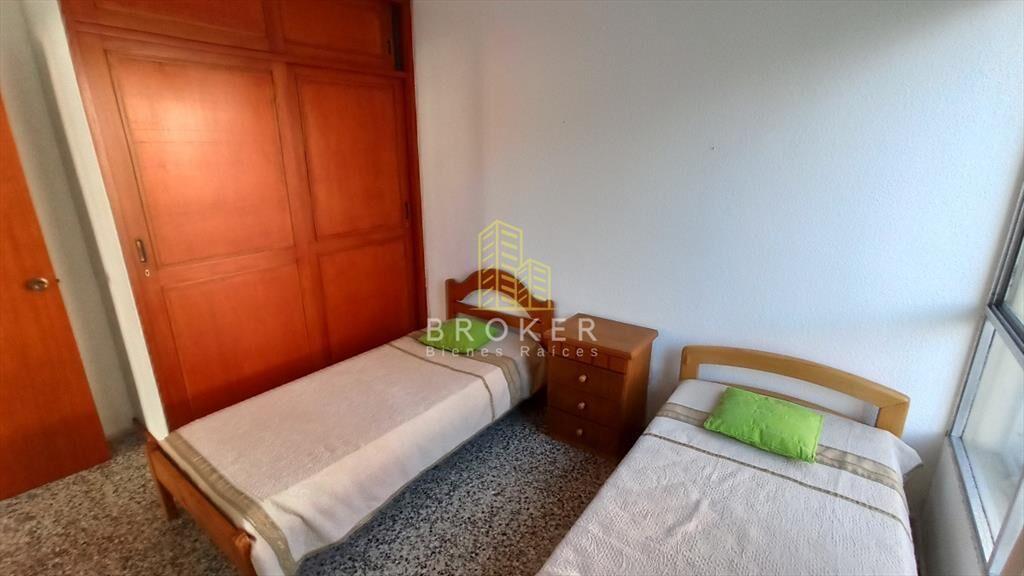 Apartamento de dos dormitorios en Península.
