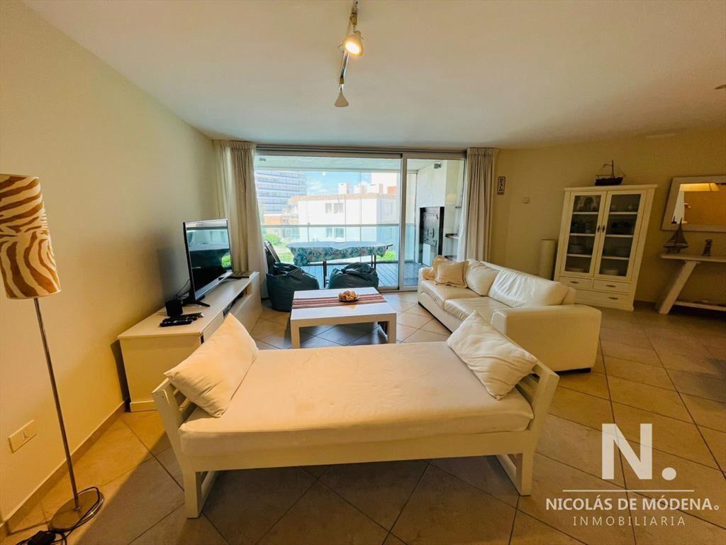 VENTA DE APARTAMENTO DE 3 DORMITORIOS EN TORRE O