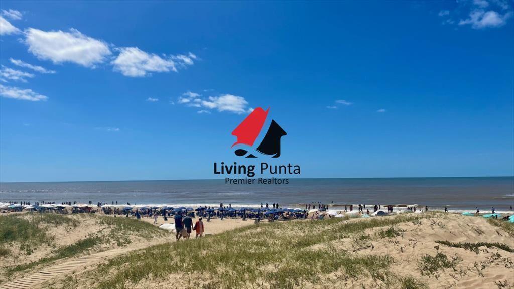 Venta de apartamento 3 dormitorios mas dep en Playa Brava