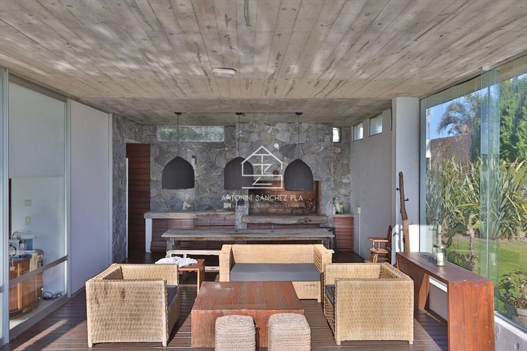 Casa de diseño en alquiler temporal. 4 dormitorios en suit