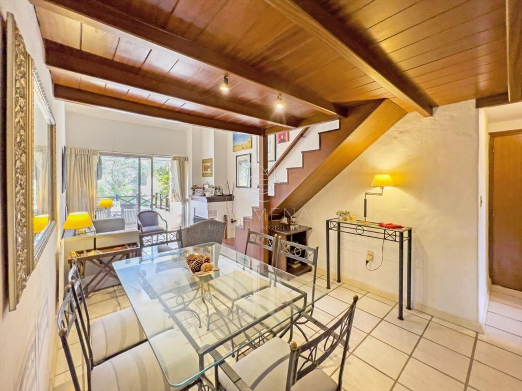 Apartamento en venta de tres dormitorios