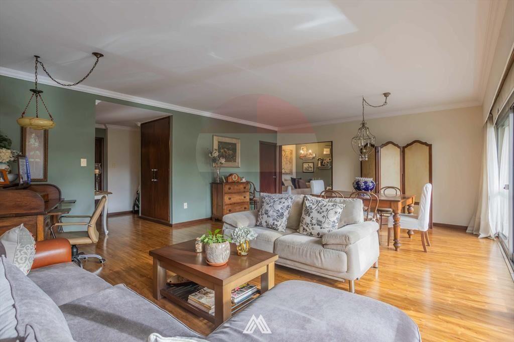 Venta apartamento tres dormitorios garaje Pocitos