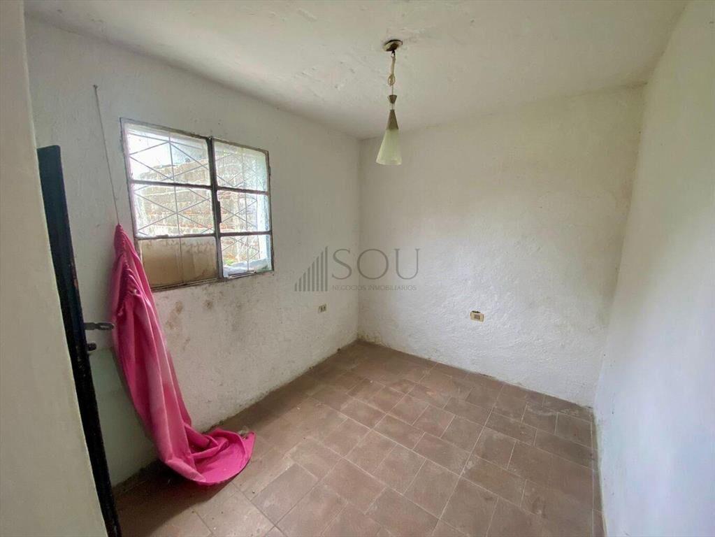 VENTA CASA A RECICLAR 3 DORMITORIOS GRAN TERRENO PASO MOLIN