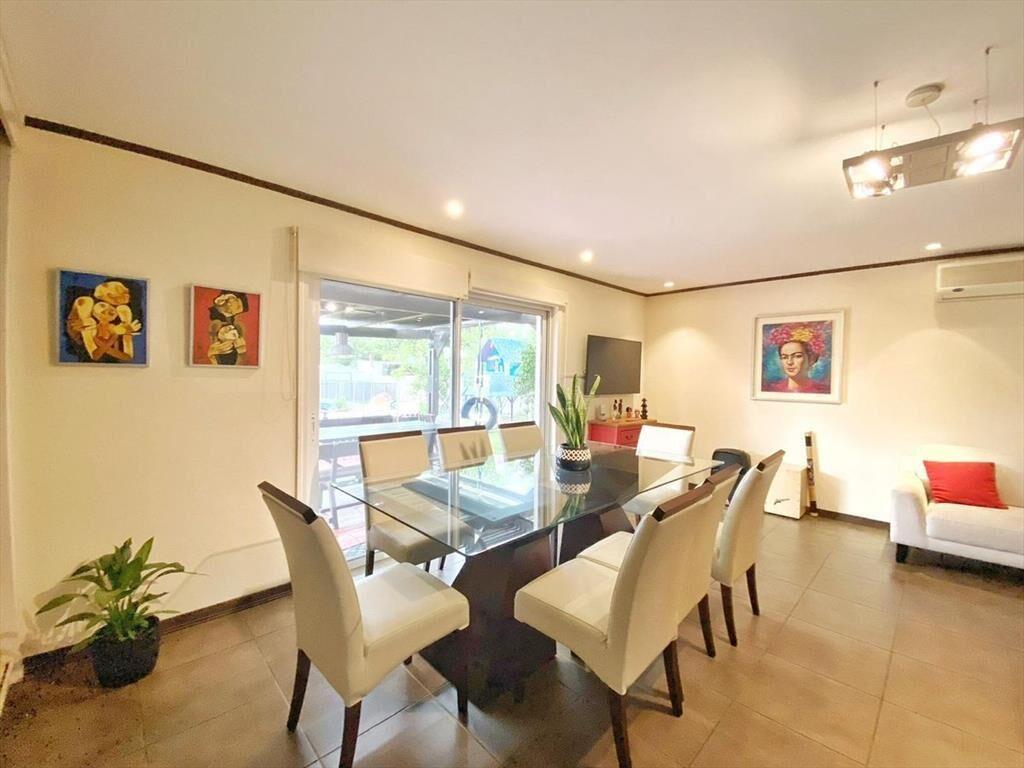 ALQUILER CASA EN BARRIO PRIVADO CON PISCINA