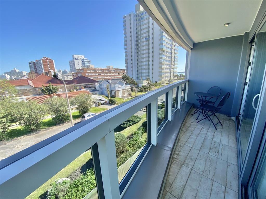 VENTA APARTAMENTO 1 DORMITORIO EDIFICIO ALEXANDER