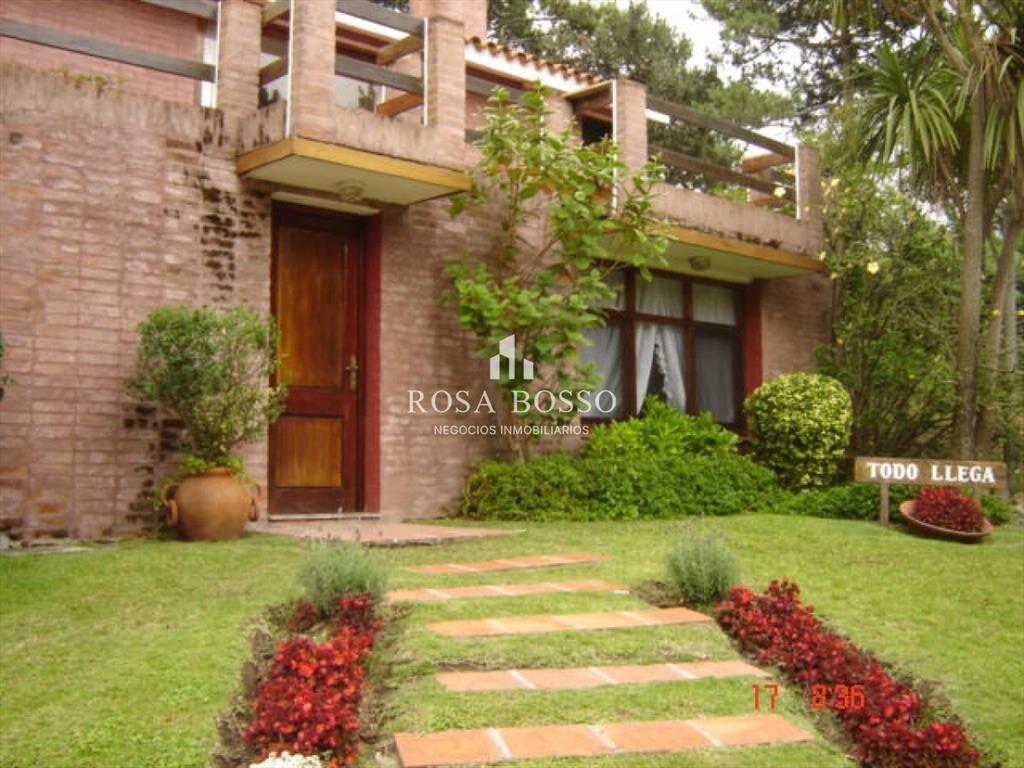 Casa en Rincón del Indio, 3 dormitorios *