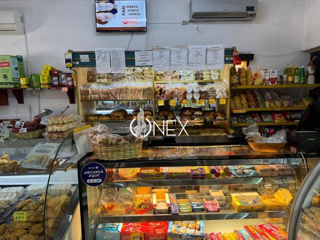 Se vende llaves de local en Santa Lucia