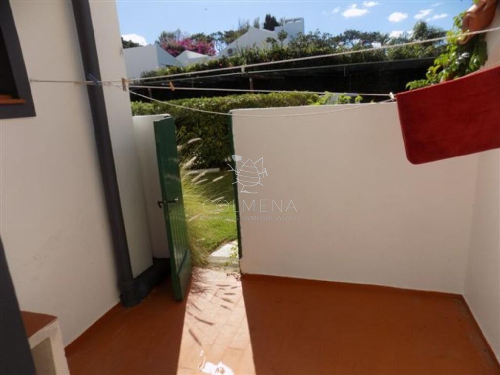 Apartamento en muy buena ubicacion en la brava, 3