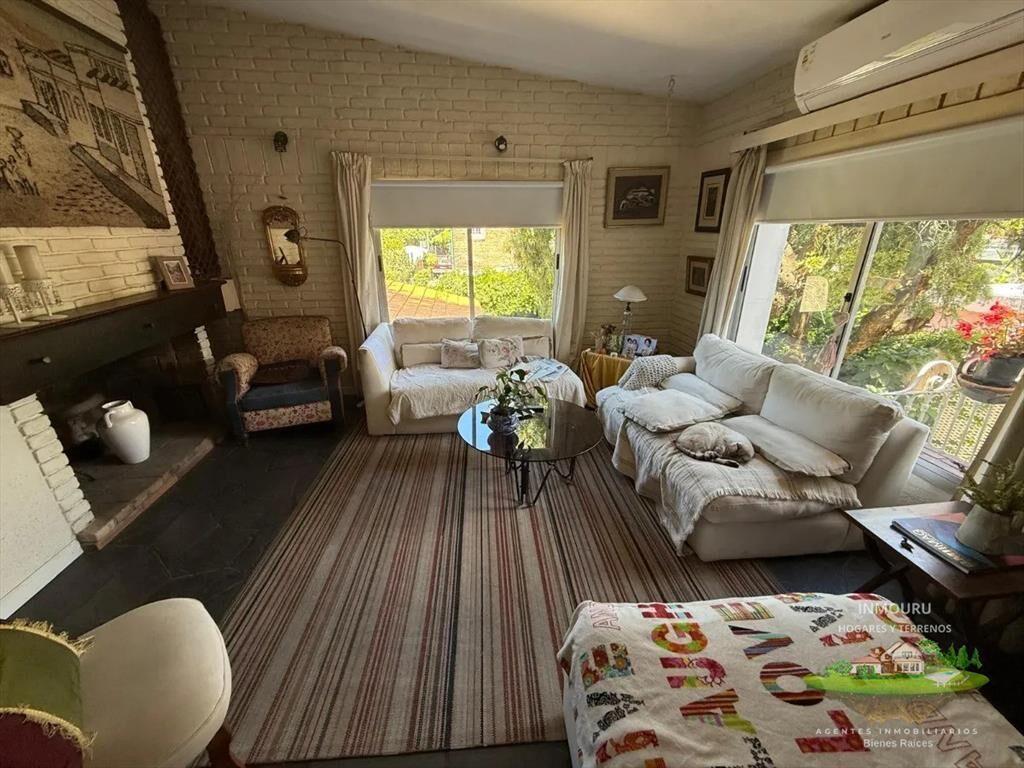 VENTA de casa en CARRASCO