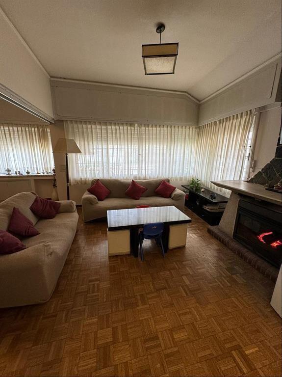 CASA EN VENTA POCITOS DOS PLANTAS