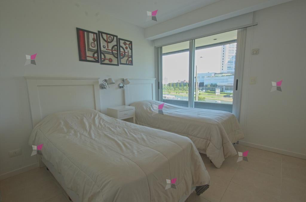Apartamento en venta - Playa Mansa