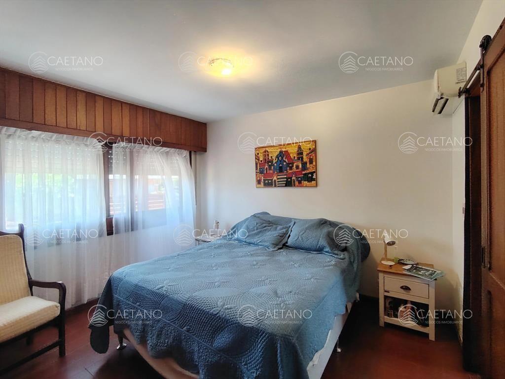 Casa de 3 dormitorios en alquiler anual, Playa Mansa, Punta