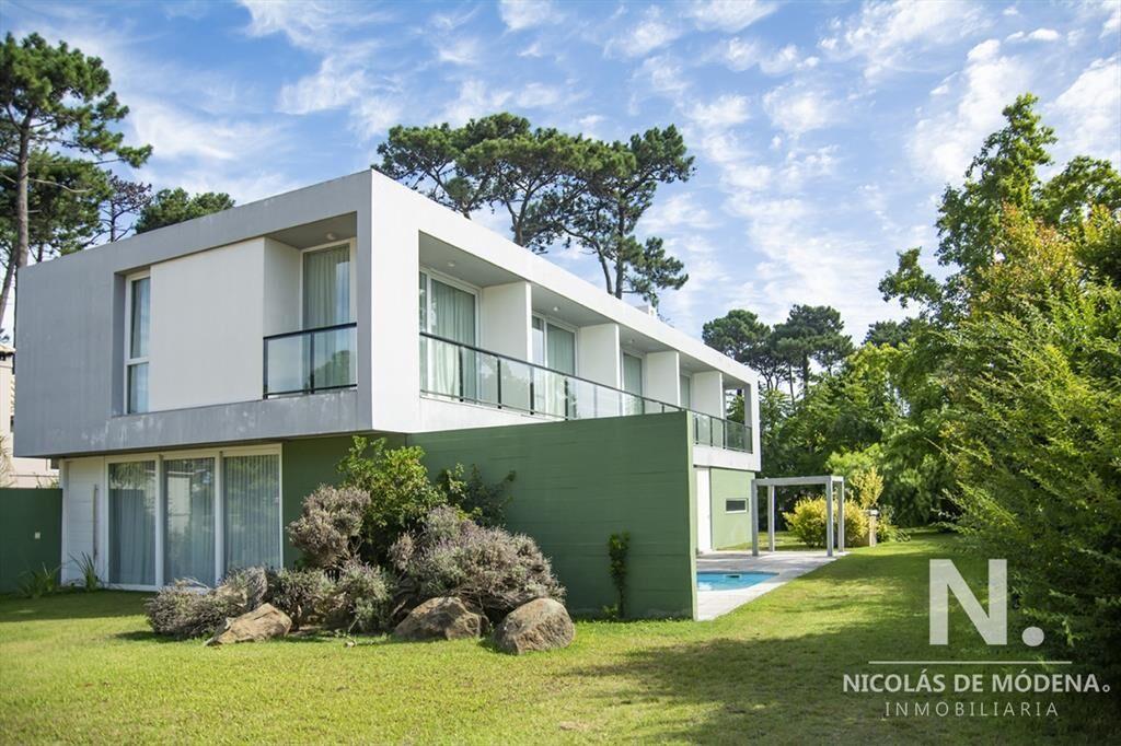En venta y alquiler  casa amplia de 5 dormitorios en Mansa