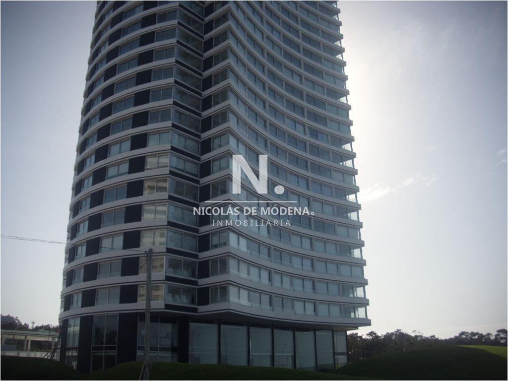 Vende apartamento en Tiburon III, Playa Brava,