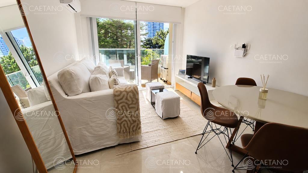 Apartamento de 1 dormitorio en venta, con vista a