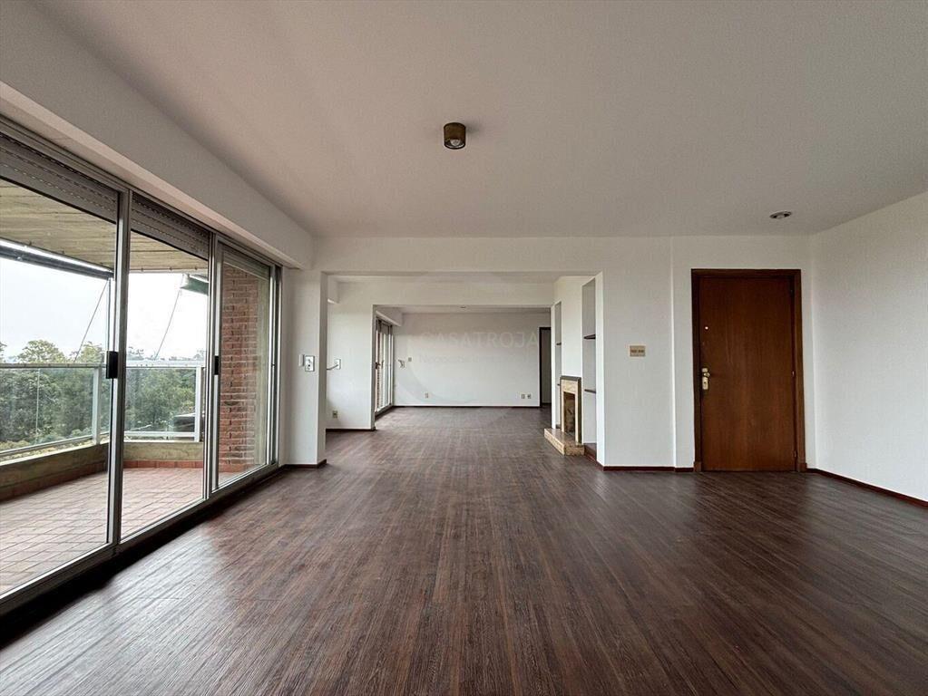 CASATROJA ALQUILER APARTAMENTO EN EL GOLF ( Punta Carretas[