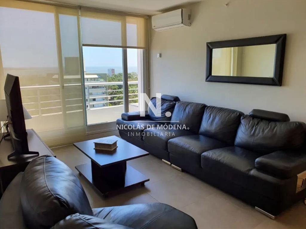 Apartamento en Venta de 2 dormitorios en Av. ,