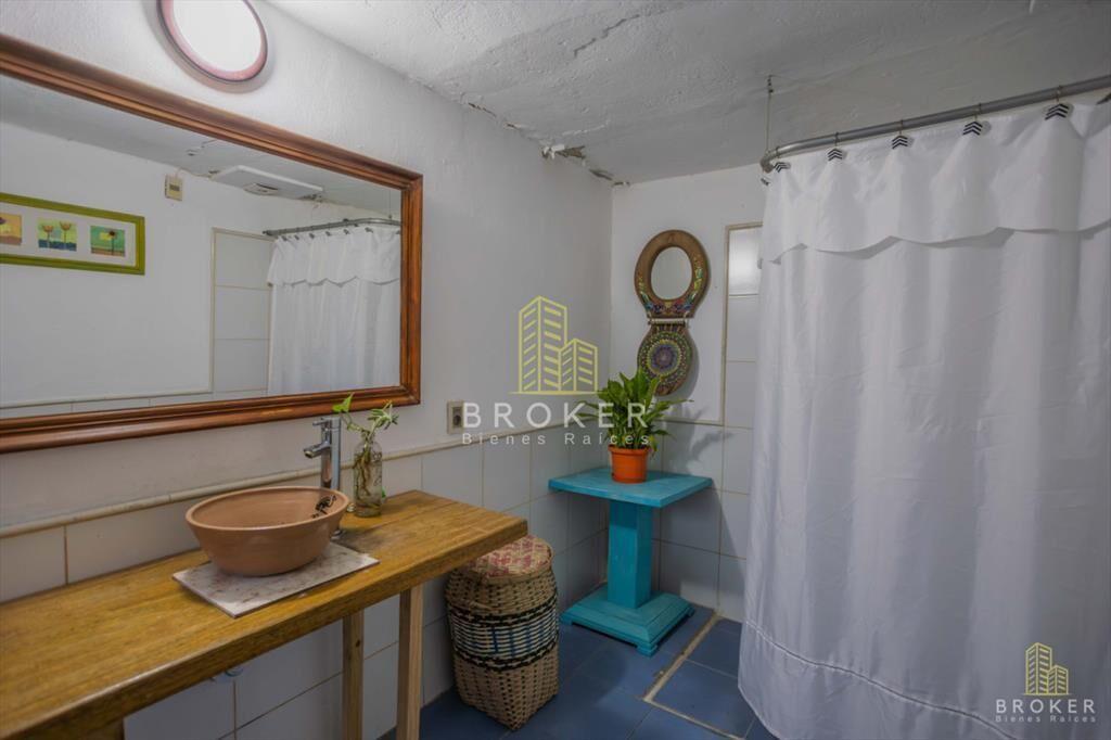 Venta Casa en Centro Montevideo, 4 dormitorios y