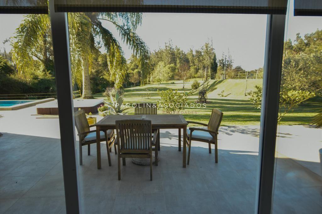 Chalet de 5 dormitorios en Rincón del Indio