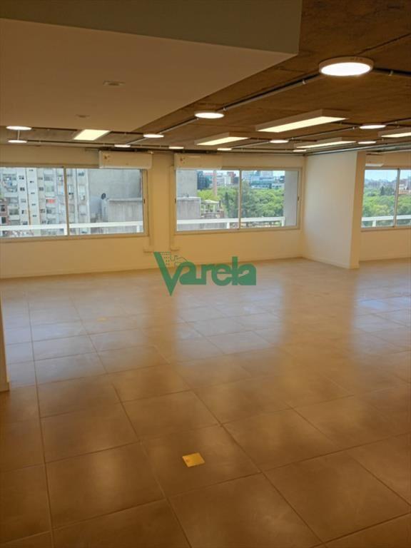 Venta Oficina Cordón 126 m2, casi Bulevard