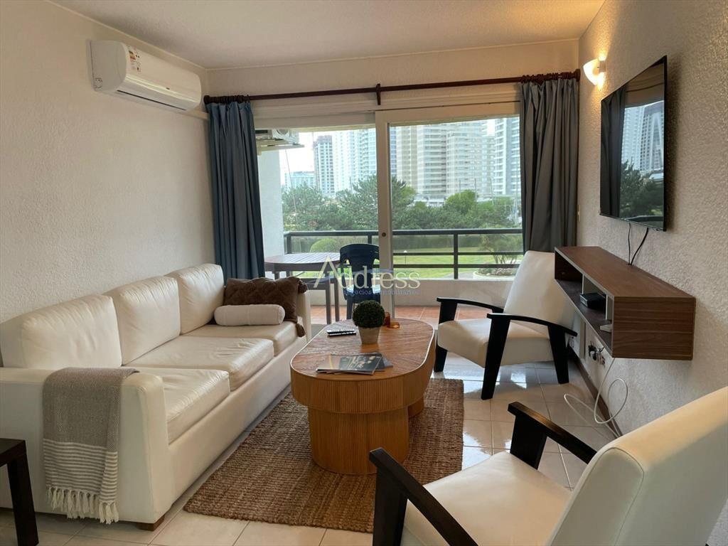 Apartamento en Punta del Este, Brava