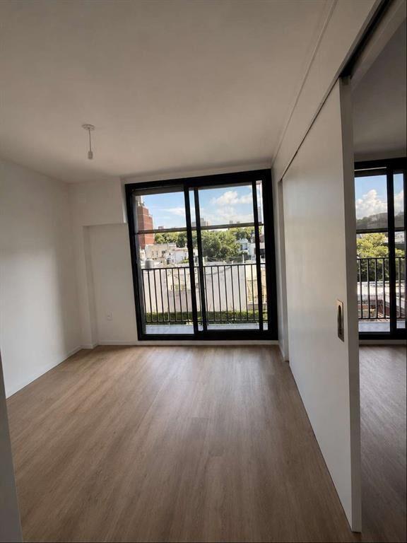 1 Dormitorio en alquiler, conexión para lavarropa, balcón,