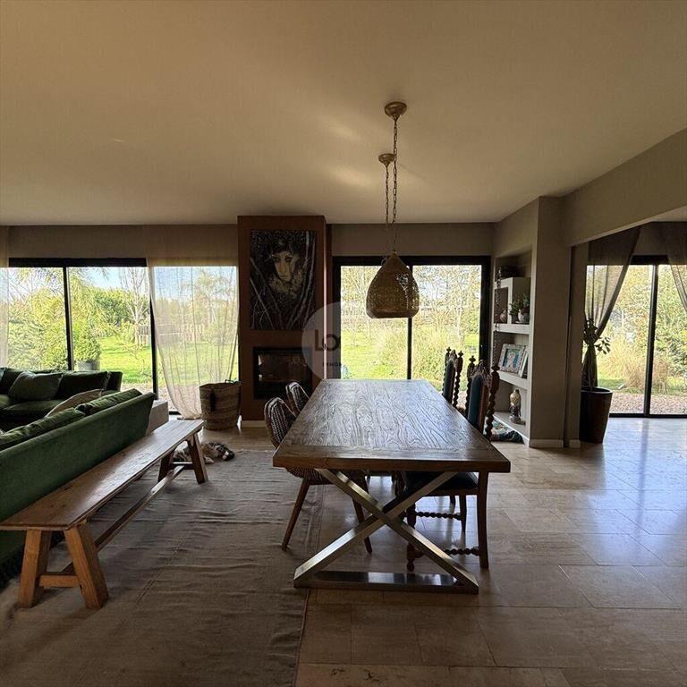 Casa de 3 dormitorios, 3 baños, diseño y paisajismo en Viñe