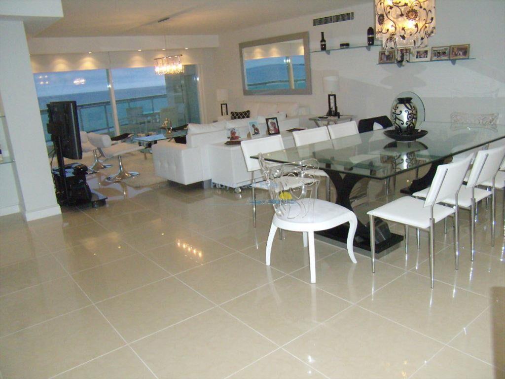Apartamento en Mansa, 3 dormitorios *