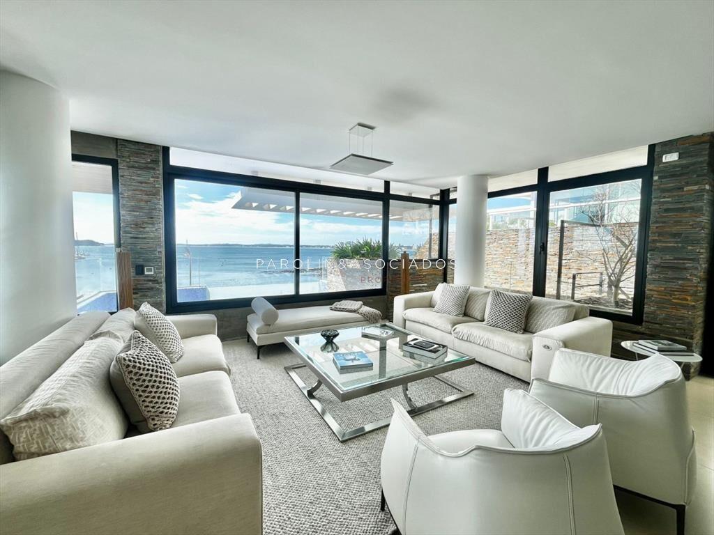 Apartamento en venta y alquiler en el puerto