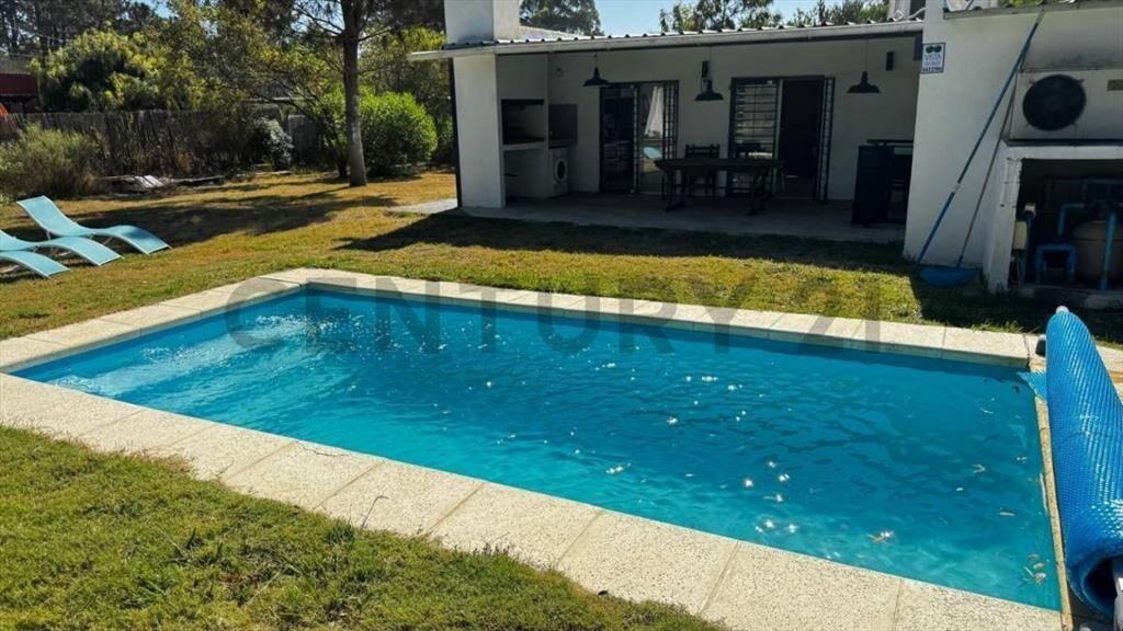 ALQUILER, CASA PUNTA COLORADA, CON PISCINA CLIMATIZADA. 2...