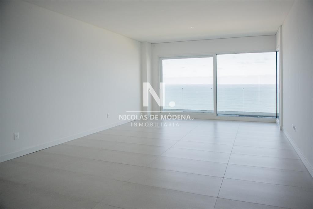 Departamento frente al mar en venta, Piso alto. 3