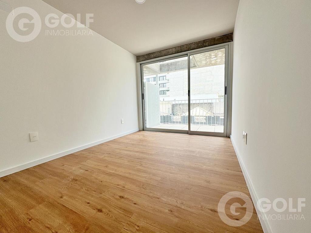 Venta con renta de apartamento 2 dormitorios en Cordón