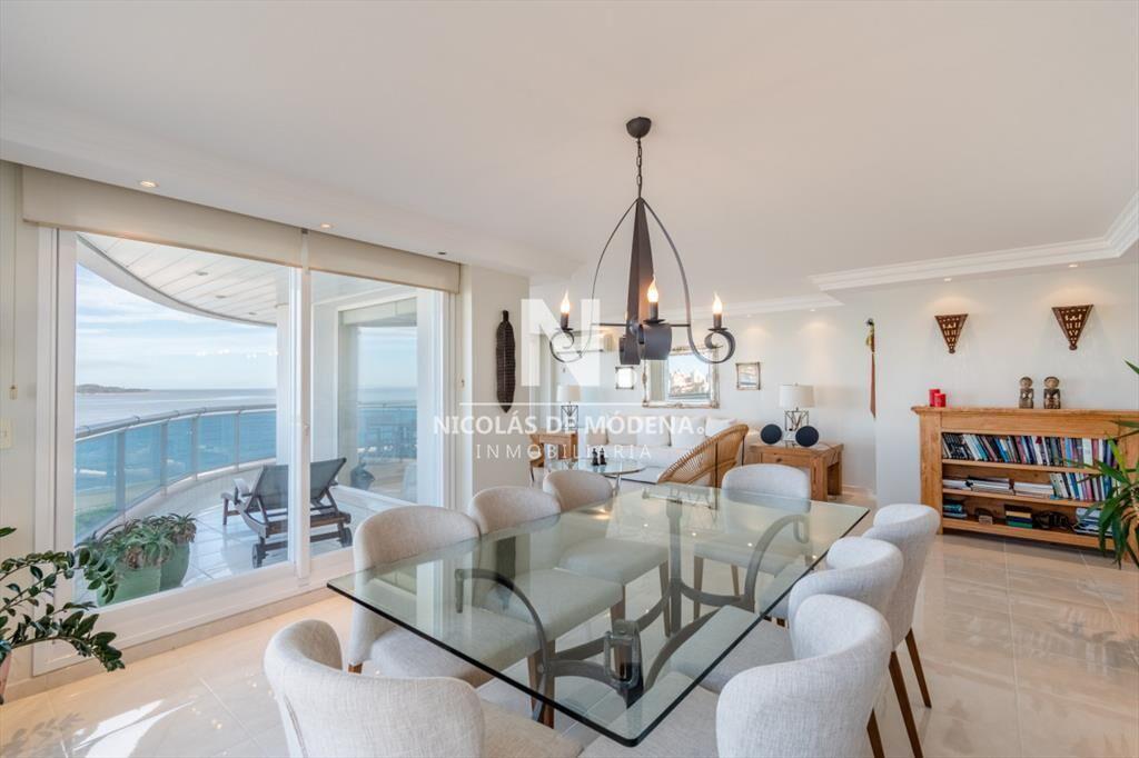 Apartamento en venta de 3 dormitorios en Punta