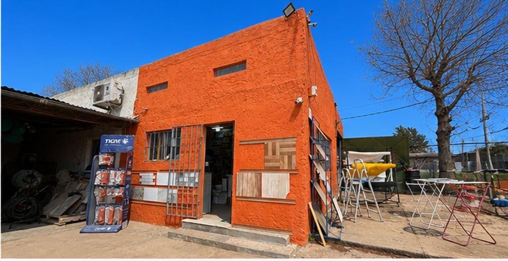 Venta terreno e instalaciones 1706mts Las Piedras.