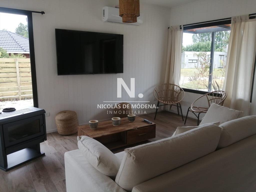 Vende impecable casa de 3 dormitorios en La Punta