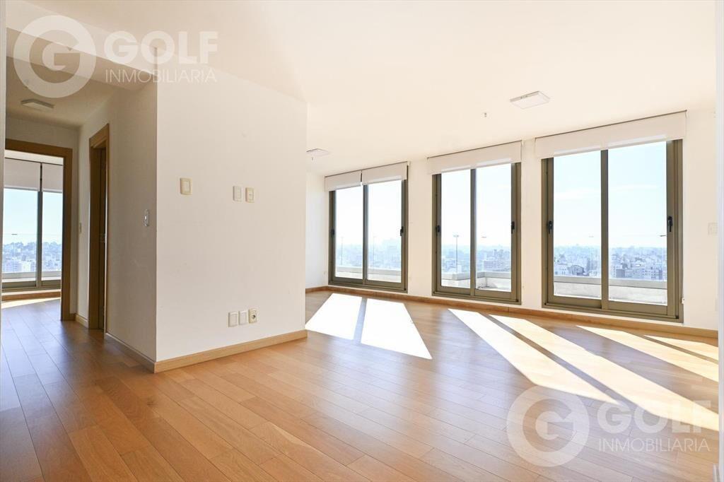 Venta de apartamento 2 Dormitorios y cochera doble en Punta