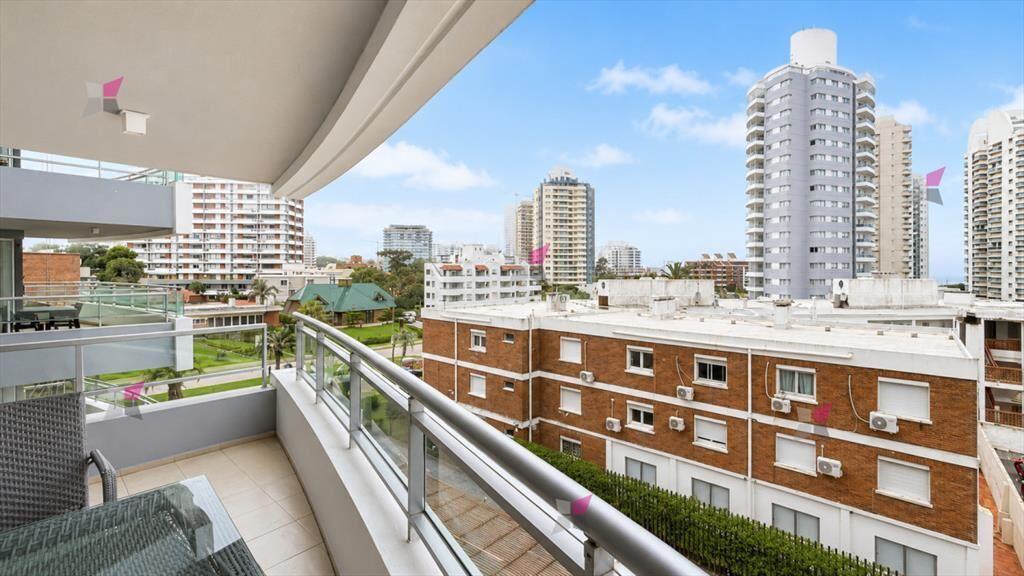 VENTA DE APARTAMENTO DE 2 DORMITORIOS EN FOREST