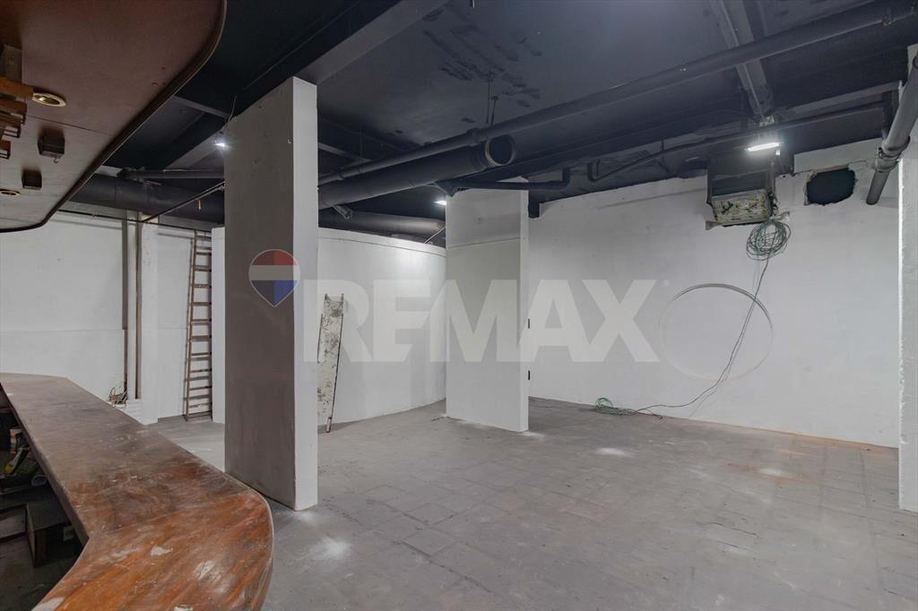 Venta local comercial de 340M2 en Pocitos