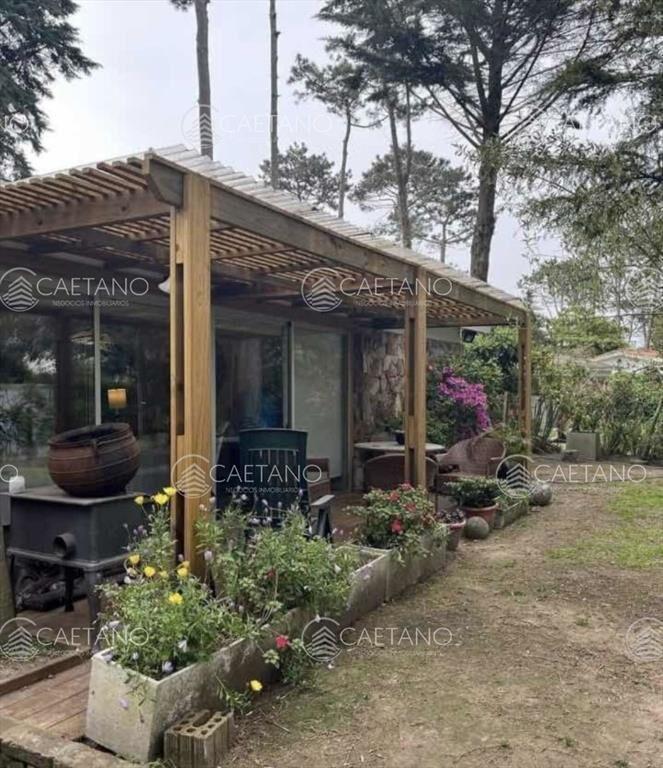 Casa en Punta del Este, Cantegril