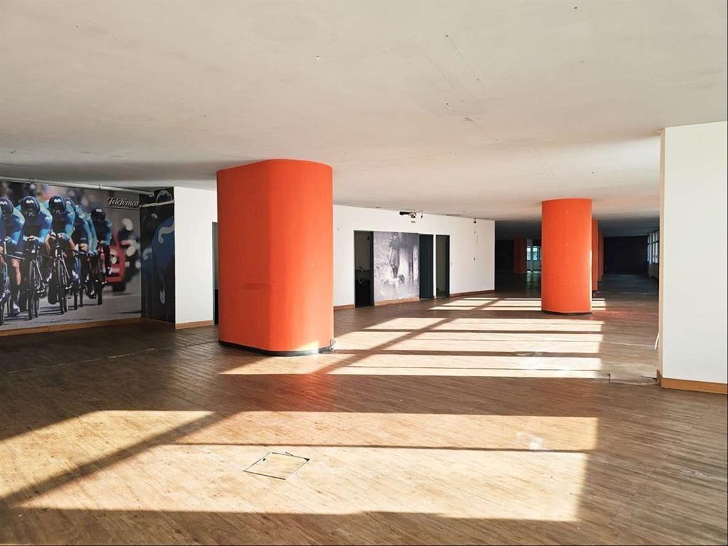 ALQUILER - OFICINA CENTRO - EDIFICIO CORPORATIVO PRIMER NIV