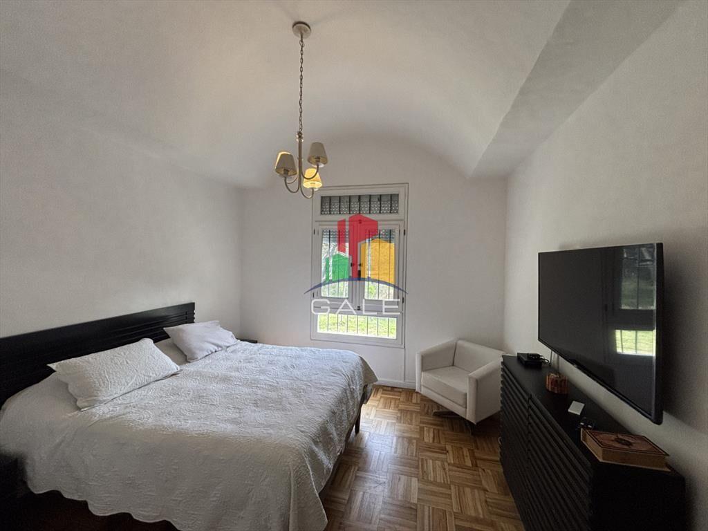 EXCEPCIONAL CASA EN VENTA DE 4 DORMITORIOS
