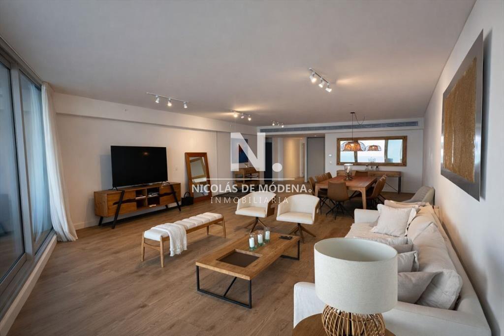 Espectacular departamento de 3 suites frente al